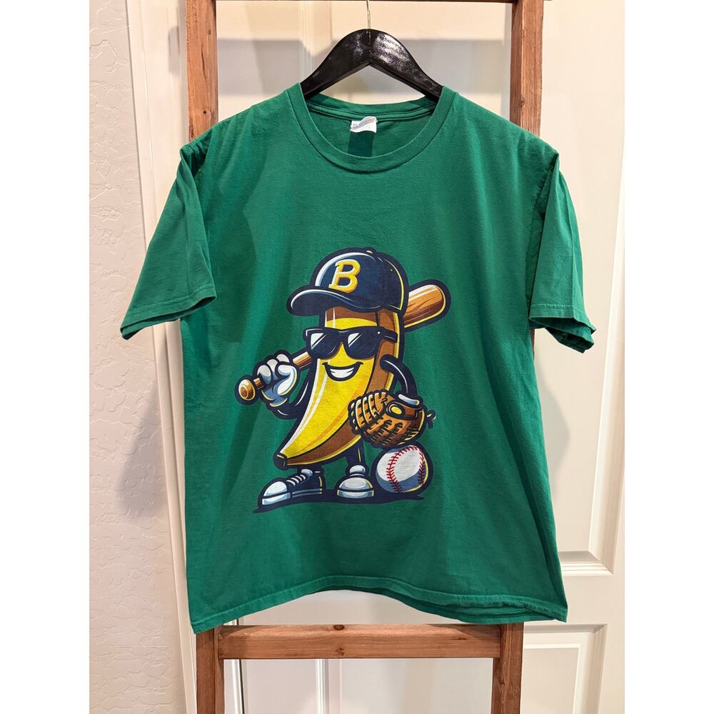 Savanah Banana Baseball Graphic T Shirt-Green- Size adult Medium